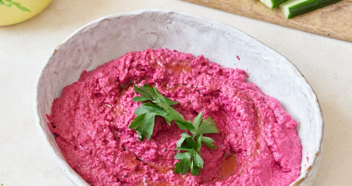 Beetroot hummus