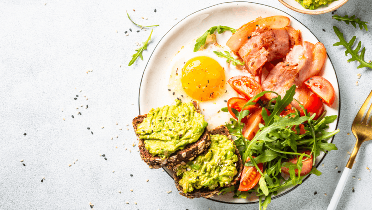 A protein-rich breakfast containing healthy fats, fibre, and complex carbohydrates is the best choice when taking Mounjaro (tirzepatide). Find recipes here.