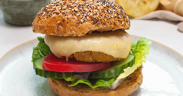 Curried chickpea burgers