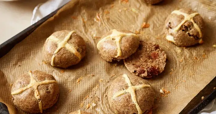 Hot cross buns