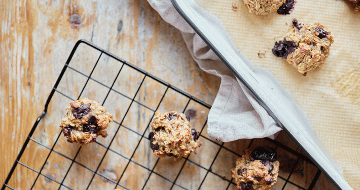 Three ingredient oat bites