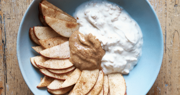 Apple and cinnamon oats