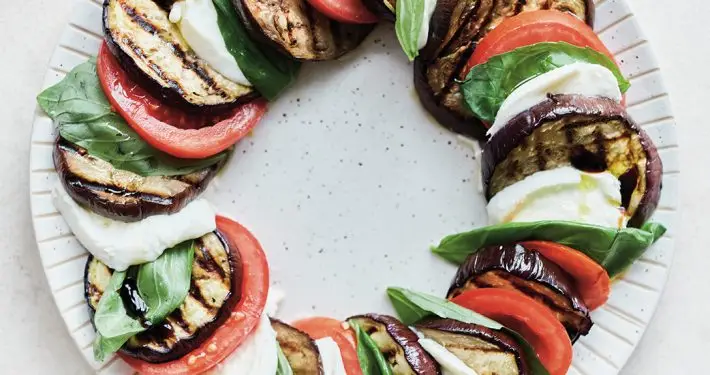 Grilled aubergine and mozzarella salad