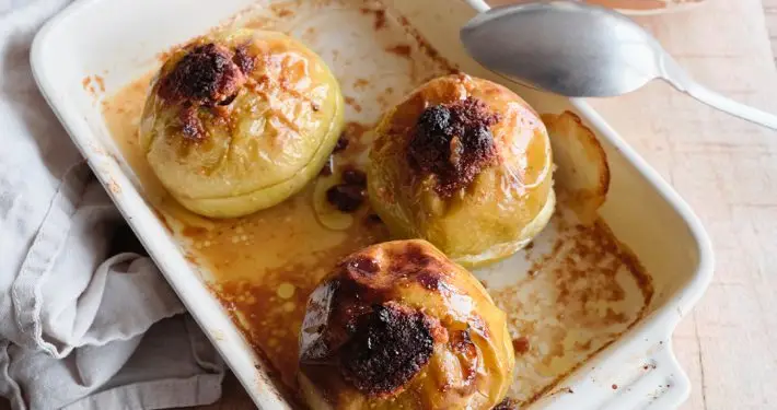 Stuffed baked apples