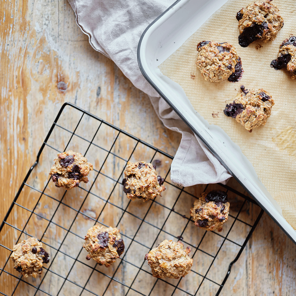 Three ingredient oat bites